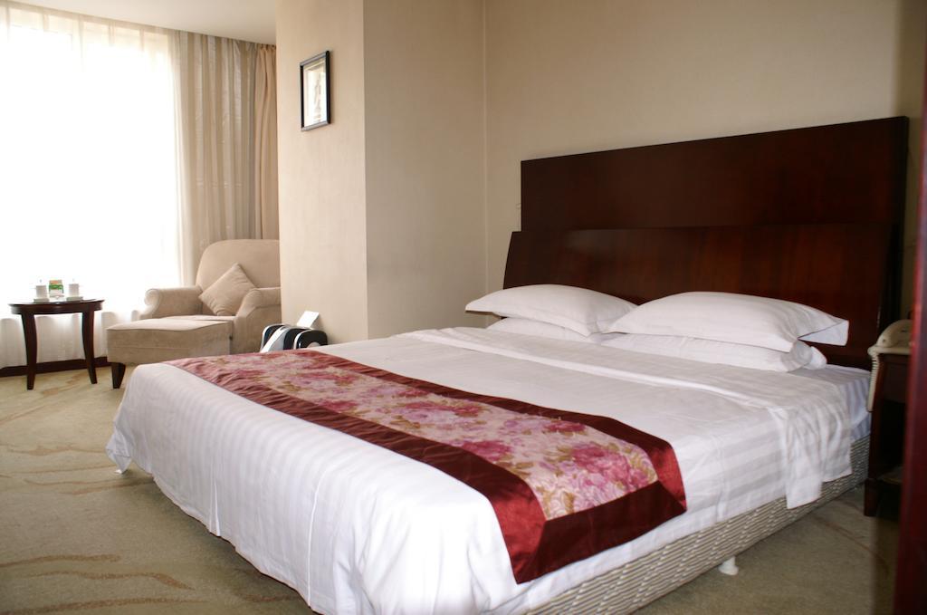 Weigela Park Hotel Далянь Номер фото